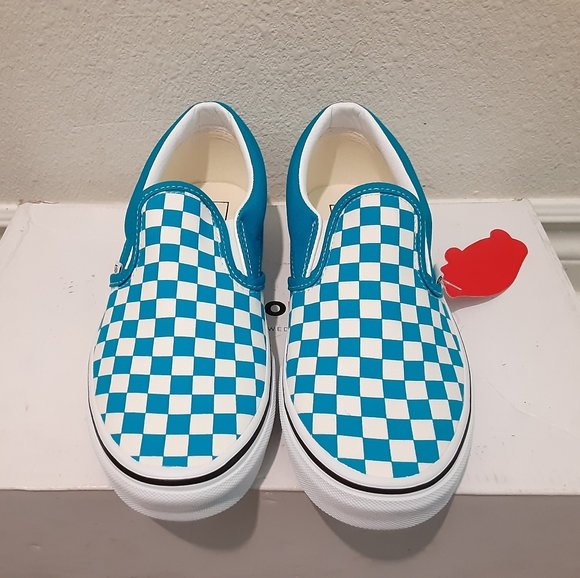Vans - Picture 2 of 4